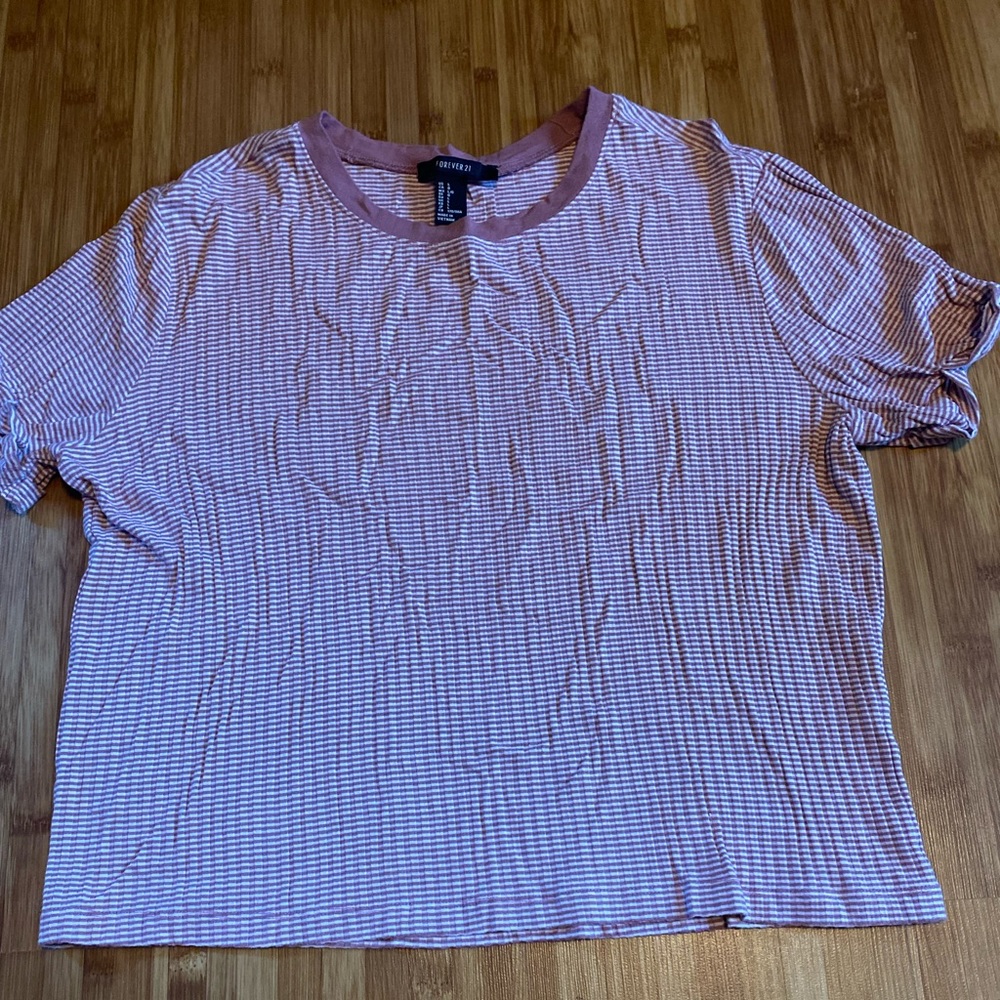 Forever21 cropped tee